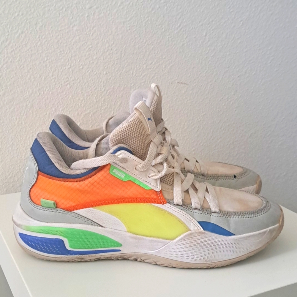 Puma Hoops Basketball Court Rider Twofold whiye Blue Sneaker size 8